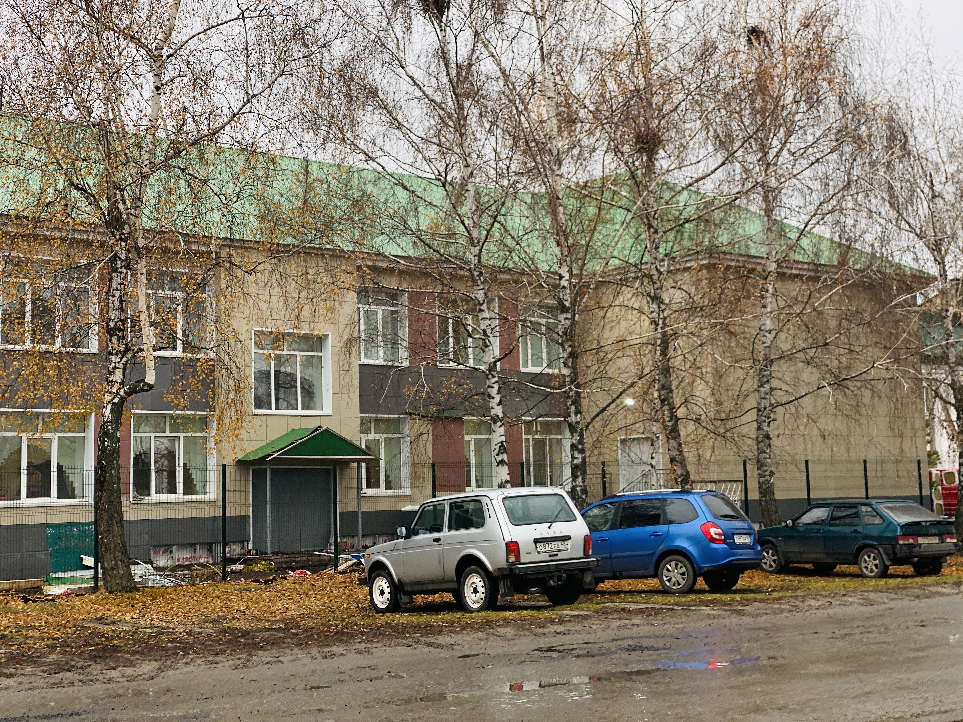 Фотография школы.